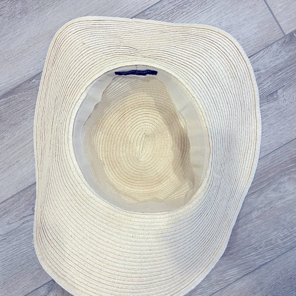 Banana Republic floppy sun hat - Picture 4 of 4